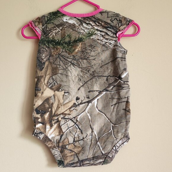 Carharrt Pink Camo One Piece Bodysuit Short Sleeve Size 9 Months - Picture 3 of 6